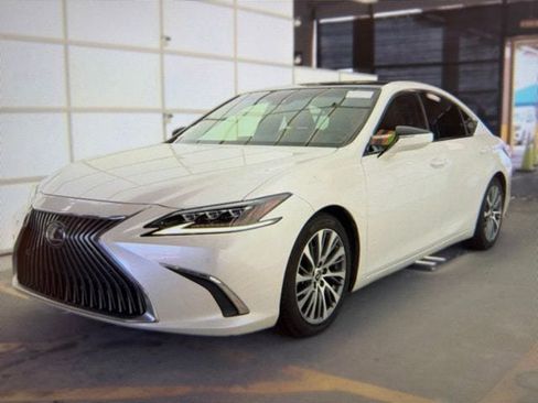 Used 2019 Lexus ES 350 w/ Accessory Package 2 FWD image 2
