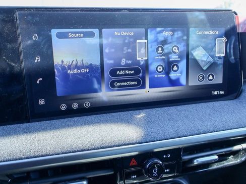 New 2026 Nissan Kicks S image 3