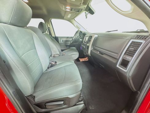 Used 2017 RAM 1500 Classic SLT image 29