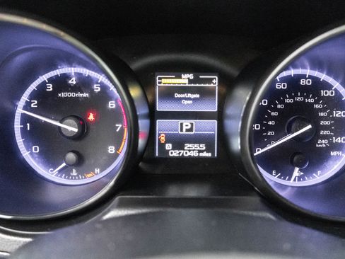 Used 2017 Subaru Outback 2.5i Premium image 21