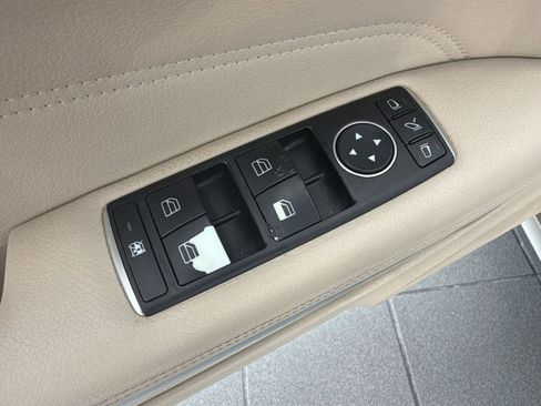 Used 2015 Mercedes-Benz E 400 Cabriolet image 14