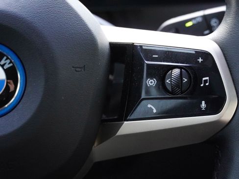 Used 2023 BMW iX xDrive50 w/ Ultimate Package 2 image 22