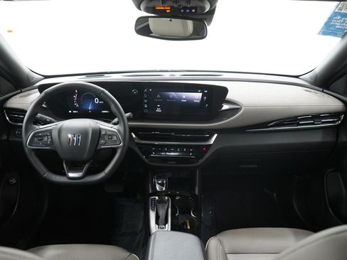 Used 2024 Buick Envista Avenir image 16