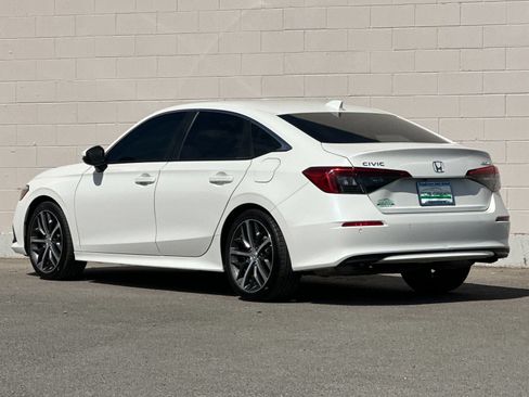 Used 2024 Honda Civic Touring image 5