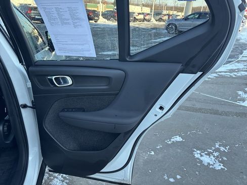 Used 2023 Volvo XC40 B5 Core w/ Protection Package Premier image 34