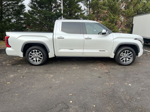 Used 2022 Toyota Tundra 1794 Edition image 11
