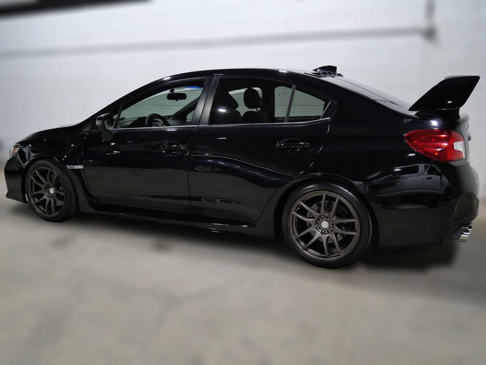 Used 2016 Subaru WRX STI AWD/4WD image 4