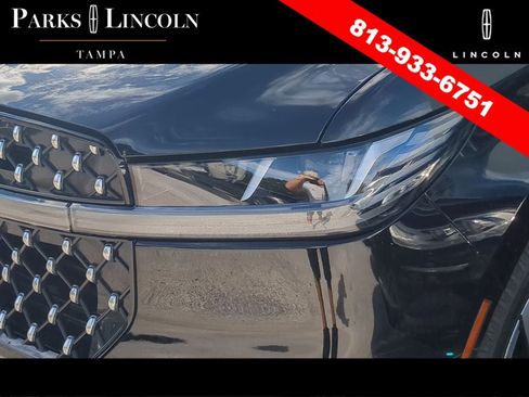 Used 2025 Lincoln Navigator Black Label AWD/4WD image 11