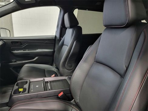 Certified 2025 Honda Odyssey Sport-L image 13