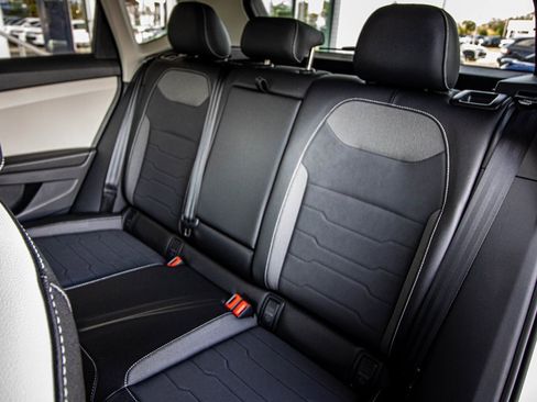 New 2026 Volkswagen Taos SE image 48