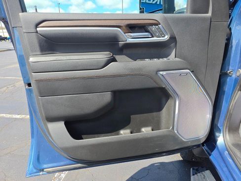 Used 2025 Chevrolet Silverado 2500 High Country image 35