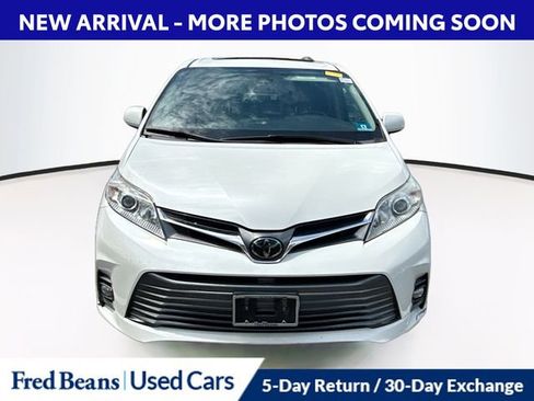 Used 2018 Toyota Sienna XLE FWD image 7