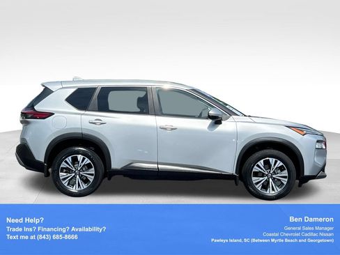 Certified 2023 Nissan Rogue SV FWD image 4