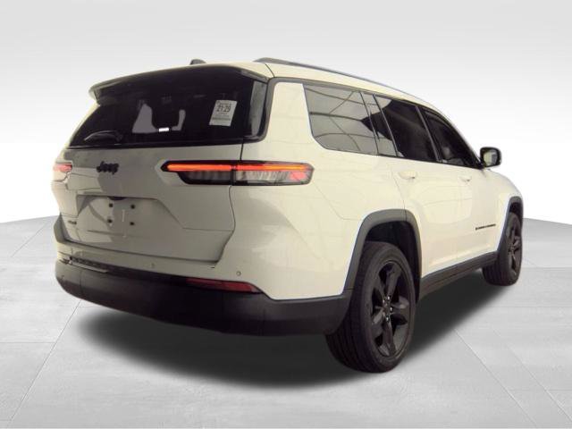 Used 2023 Jeep Grand Cherokee L Laredo AWD/4WD image 7