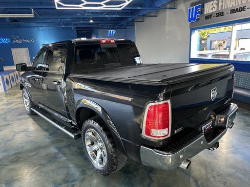 Used 2017 RAM 1500 Laramie image 13