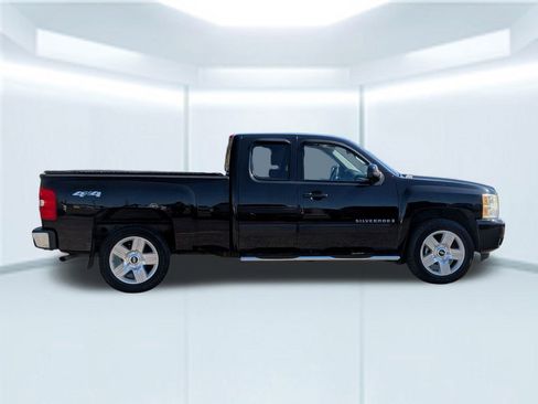 Used 2008 Chevrolet Silverado 1500 LTZ image 7