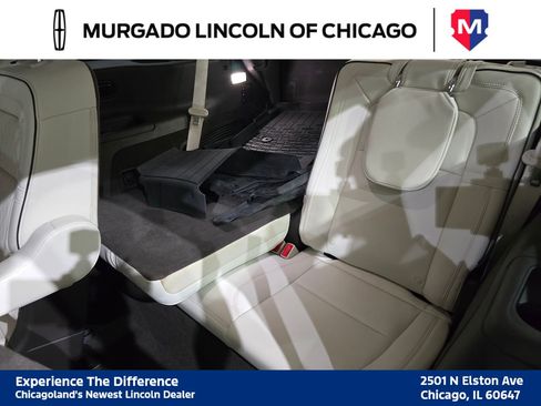 Used 2023 Lincoln Aviator Black Label w/ Class IV Trailer Tow Package image 31