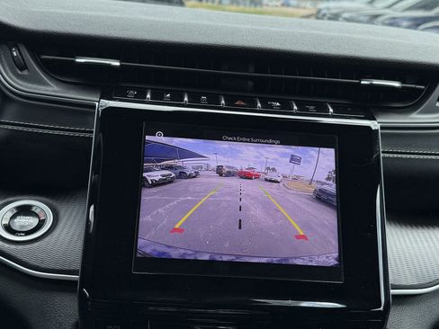 Used 2024 Jeep Grand Cherokee L Laredo image 28