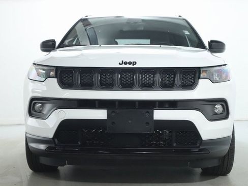 Used 2023 Jeep Compass Altitude image 5