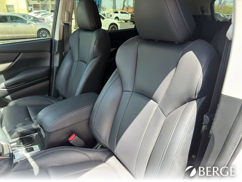 Used 2022 Subaru Ascent Limited w/ Technology Package AWD/4WD image 14