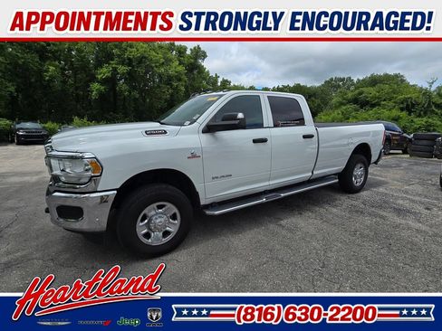 Used 2022 RAM 2500 Tradesman w/ Chrome Appearance Group AWD/4WD image 2