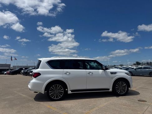 Used 2018 INFINITI QX80 2WD w/ Deluxe Technology Package image 24