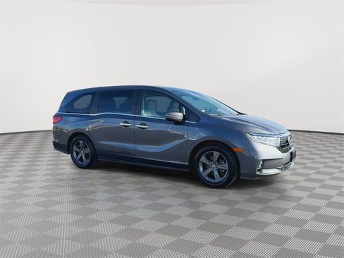 Used 2022 Honda Odyssey EX image 2