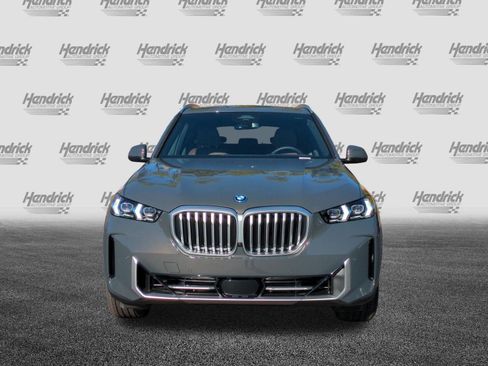 New 2026 BMW X5 xDrive50e w/ Climate Comfort Package AWD/4WD image 3