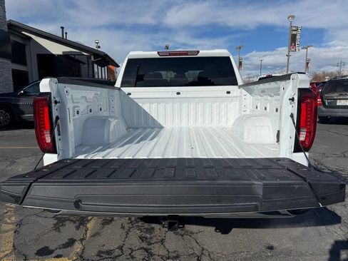 Used 2026 GMC Sierra 1500 SLT AWD/4WD image 26