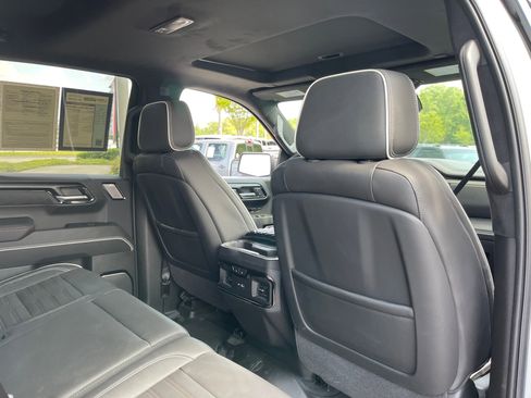 Used 2025 GMC Sierra 1500 AT4X AWD/4WD image 25