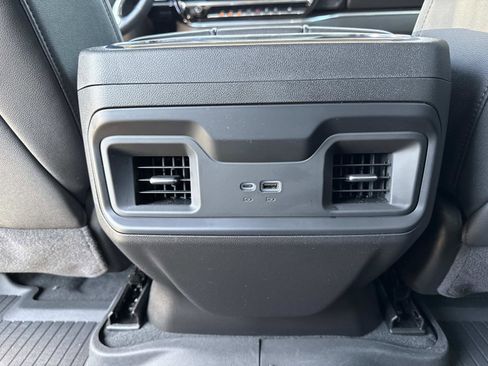 Used 2025 Chevrolet Silverado 1500 LT Trail Boss w/ LT Trail Boss Premium Package image 33