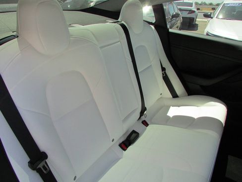Used 2023 Tesla Model 3 Standard Range RWD image 31