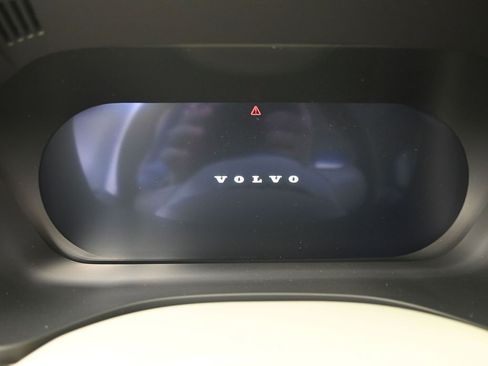 New 2026 Volvo XC60 B5 Ultra w/ Protection Package Premier image 16