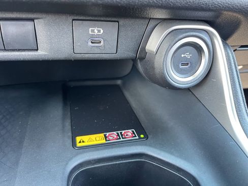Used 2024 Toyota Grand Highlander XLE image 16