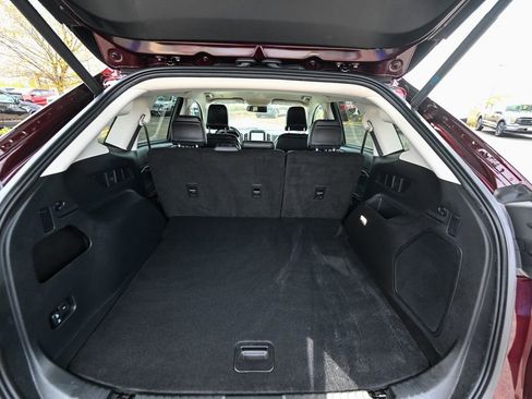Used 2024 Ford Edge Titanium w/ Class II Trailer Tow Package AWD/4WD image 16