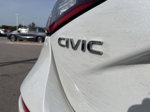 Used 2024 Honda Civic Sport image 8