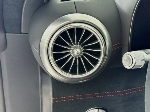 Used 2025 Mercedes-Benz AMG GT 63 image 11