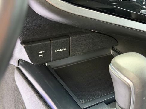 Used 2018 Toyota Camry XSE w/ Driver Assist Package FWD image 24