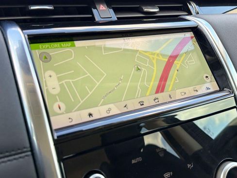 Used 2020 Land Rover Discovery Sport S image 22