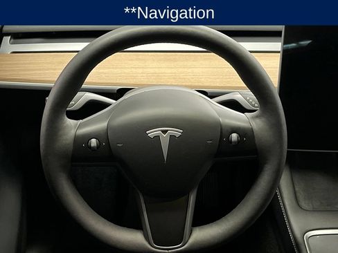 Used 2024 Tesla Model Y Long Range AWD/4WD image 8