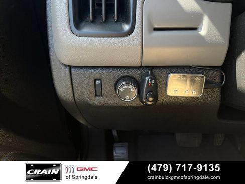 Used 2020 Chevrolet Colorado W/T w/ Custom Special Edition RWD image 12