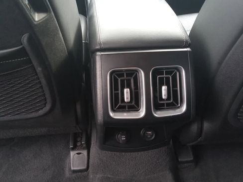 Used 2022 Kia Sorento S image 11