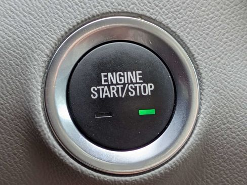 Used 2023 GMC Terrain SLT w/ Infotainment Package II FWD image 30