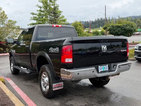 Used 2017 RAM 2500 Tradesman w/ Chrome Appearance Group AWD/4WD image 5