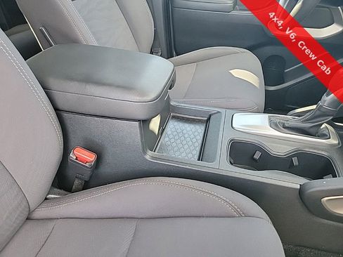 Used 2022 Nissan Frontier SV image 49