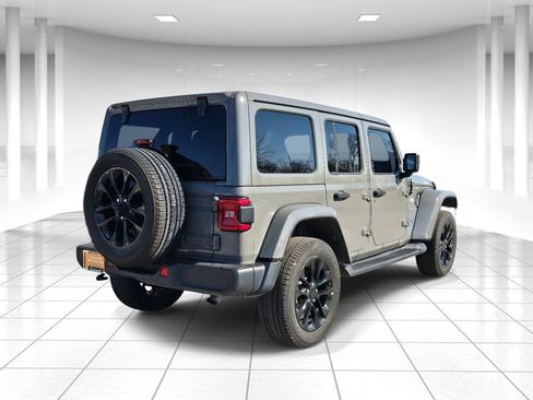 Used 2021 Jeep Wrangler Unlimited Sahara image 3
