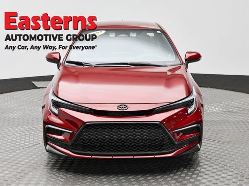Used 2025 Toyota Corolla SE FWD image 2