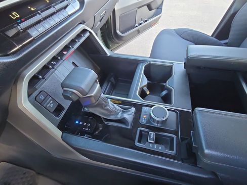 Used 2022 Toyota Tundra SR5 w/ SR5 Convenience Package image 26