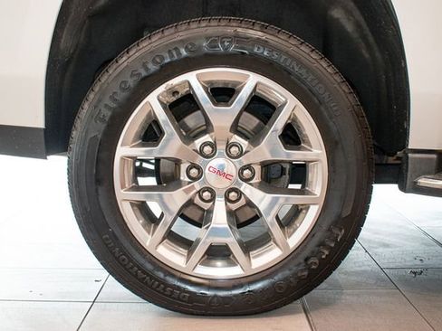 Used 2016 GMC Yukon SLT AWD/4WD image 9