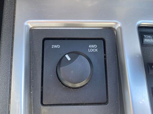 Used 2007 Dodge Nitro SLT image 29